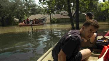 Ante riesgo de inundaciones en Texas, autoridades ordenan evacuaciones