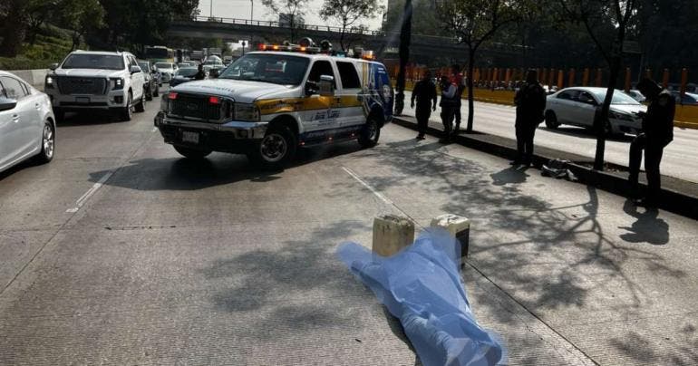 (video) Hombre salta de puente en Circuito Interior