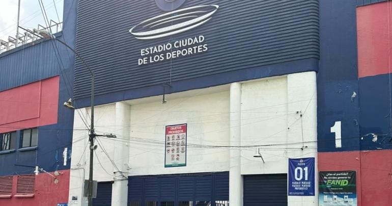 reabren Estadio Azul Plaza Toros Luis Mendoza