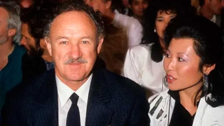 Gene Hackman y su esposa Betsy Arakawa