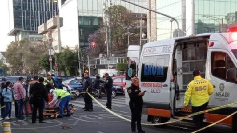 San Jose Insurgentes camion atropella moteros