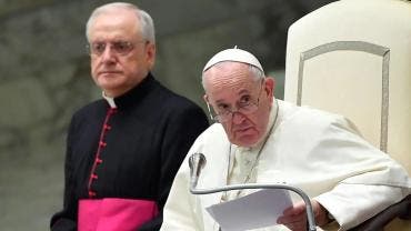 Papa Francisco sigue critico pero sin crisis Vaticano