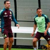 Rafa Márquez y Andrés Guardado