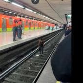 Hombre vías del Metro Línea 8